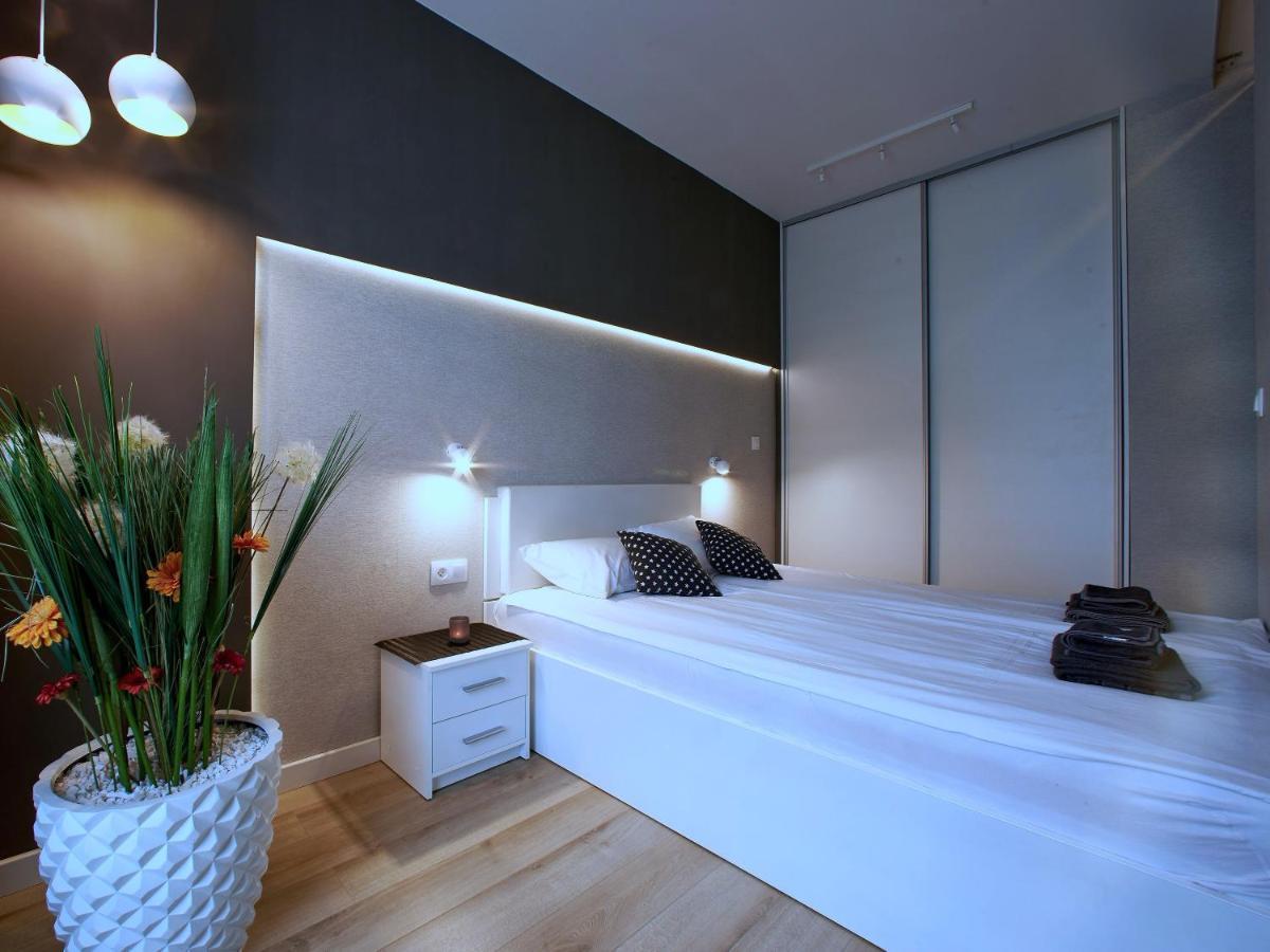4Uapart-Apartment Suite Platan Grey Svinoústí Exteriér fotografie
